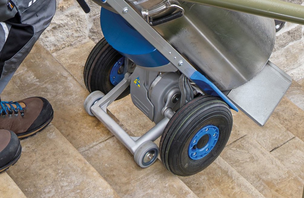 csm 035708 fold 110 b up behind no fences cropped retouched toeplate refletion 2 low 6e7bd25100